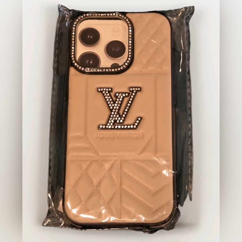 LV Beige Bling Quilted I Phone 16 Pro Phn Case (UNBRANDED)